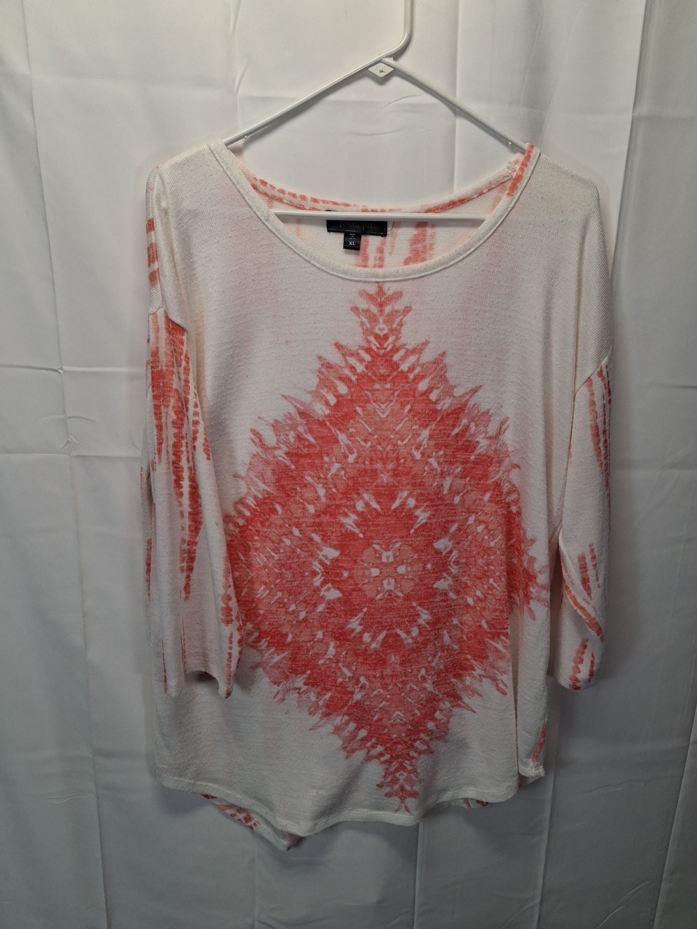 Younique White Long-Sleeve Scoop Neck Top with Coral Medallion